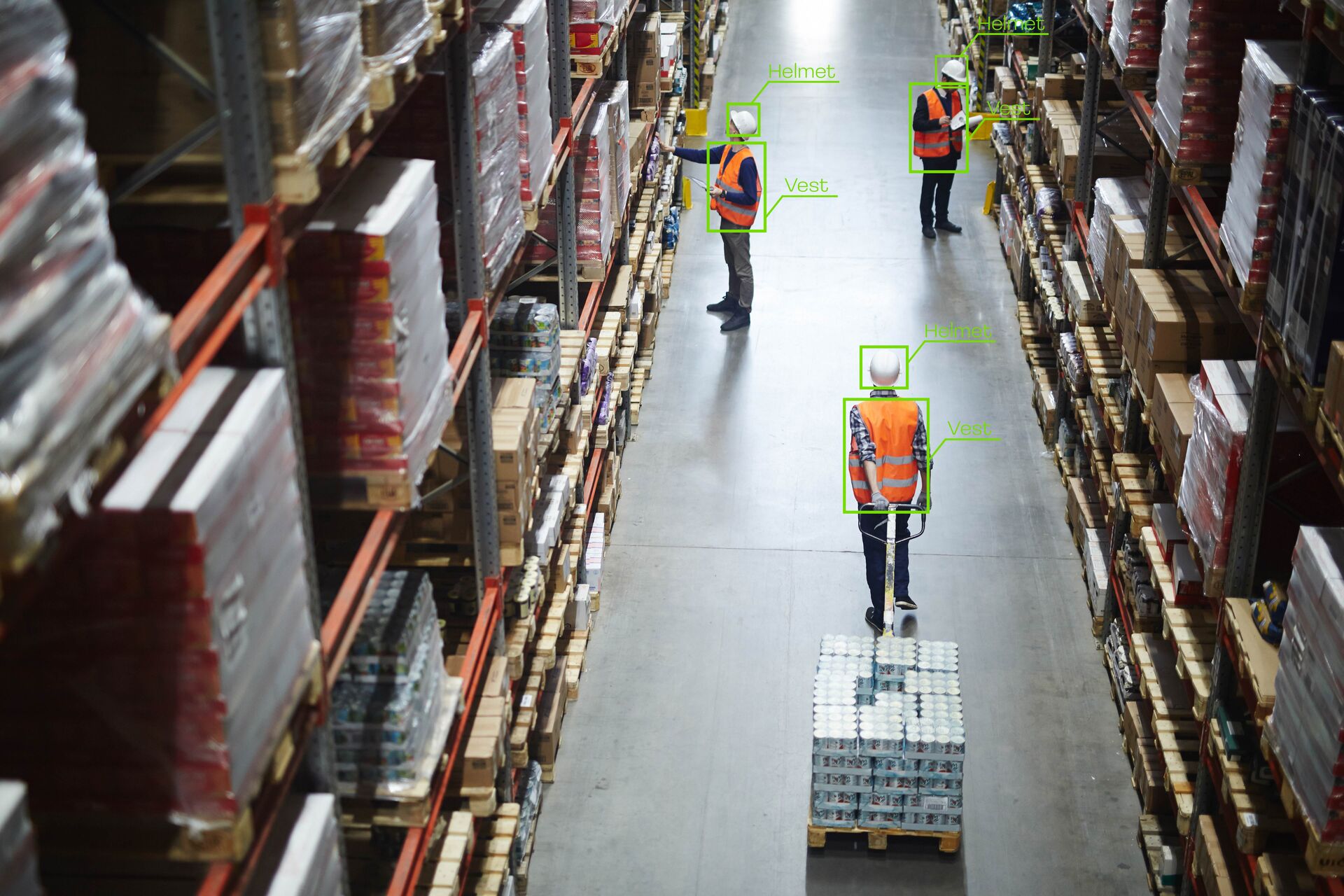AI-powered PPE detection in warehouse