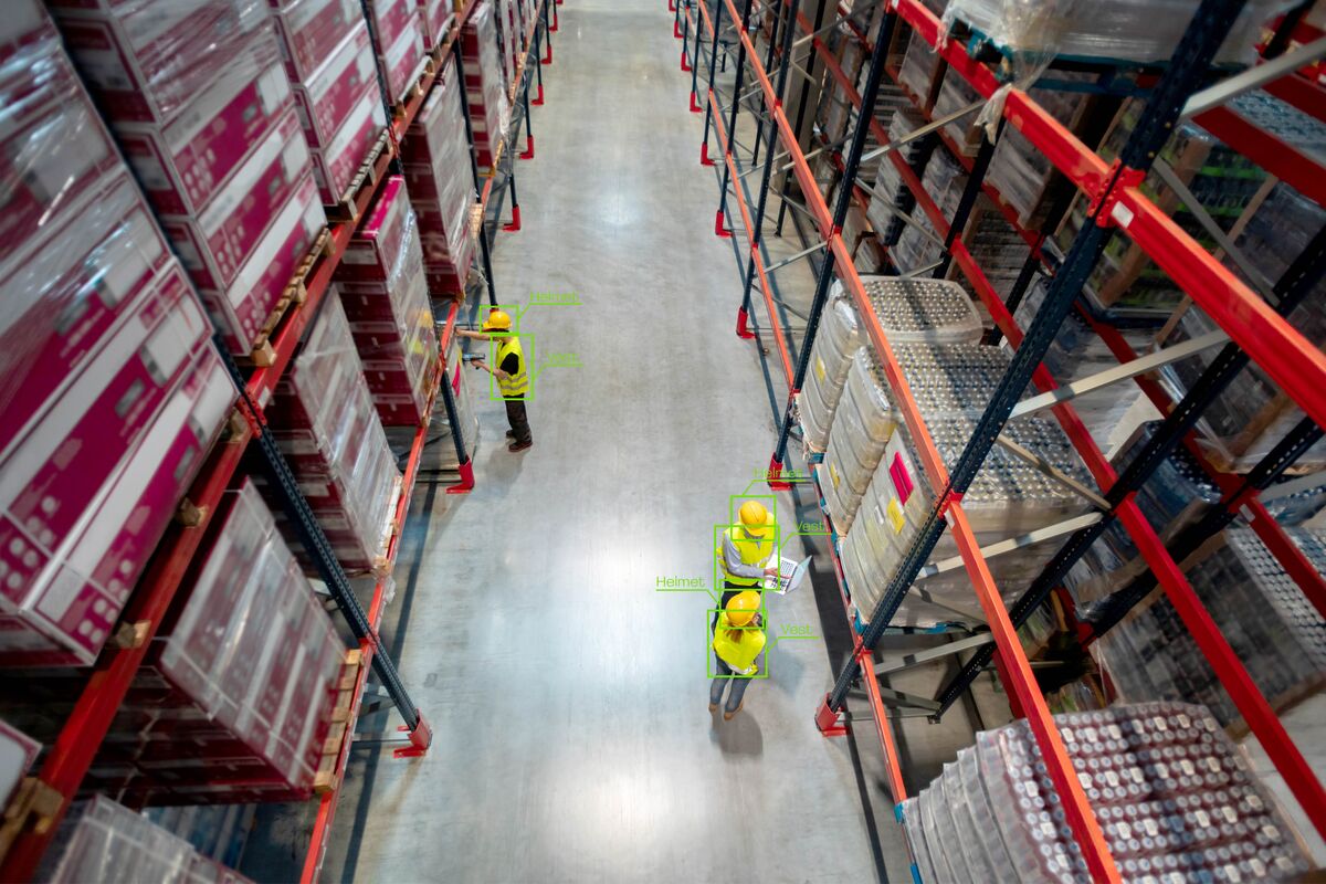 AI-powered worker monitoring in warehouse